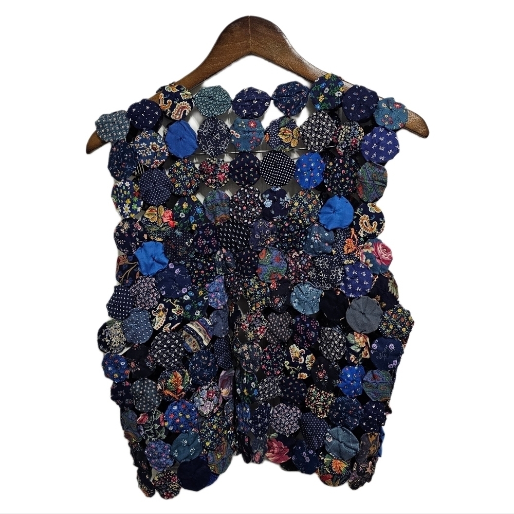 Vintage Quilted Barn blue open vest floral paisley yo-yo style top - Picture 12 of 16